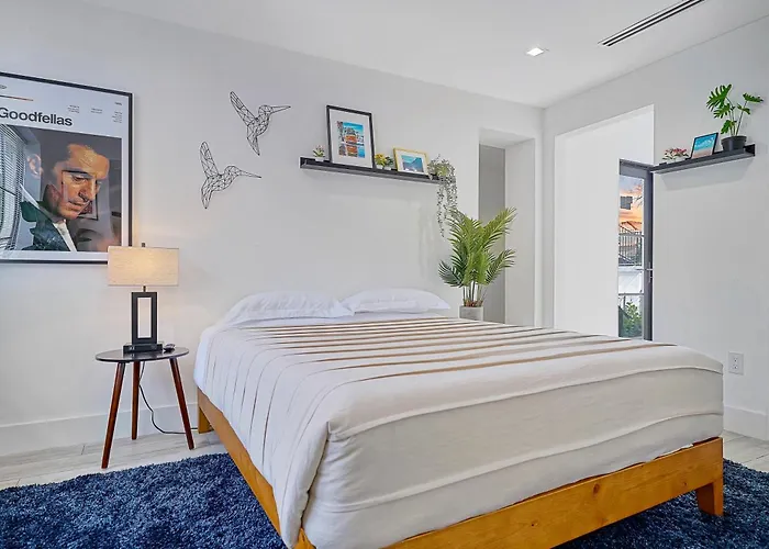 Private Suite At Villa Verde Miami